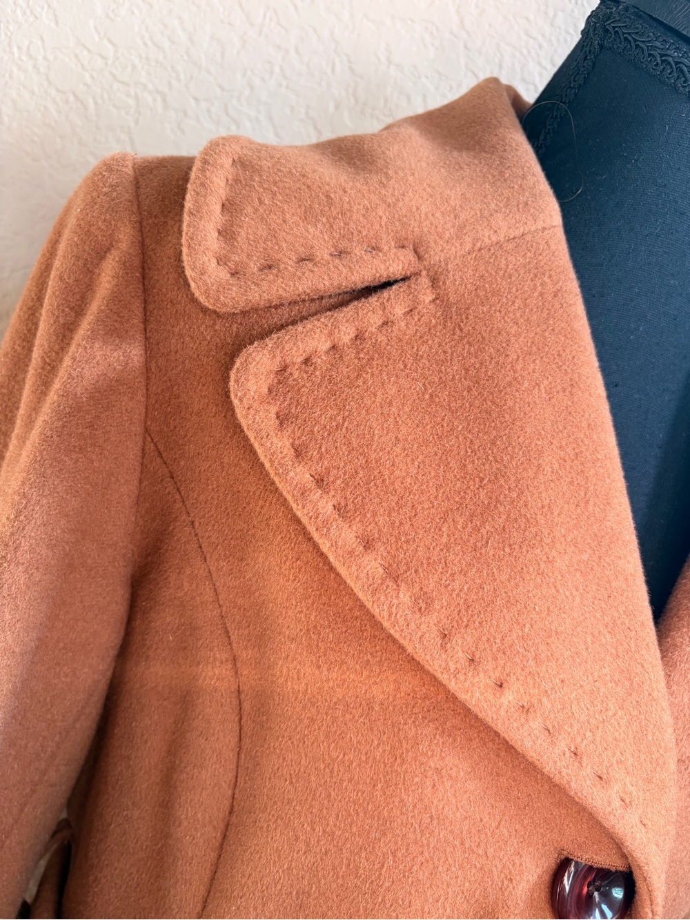 Ellen Tracy Camel Wool-Blend Coat with Smooth Satin Lining - Picture 3 of 9